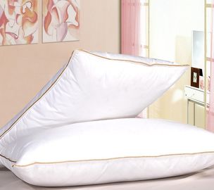 Gold-Piping Cotton Hotel Down Feather Pillow , Eco-friendly Washed Pillows Wholesale